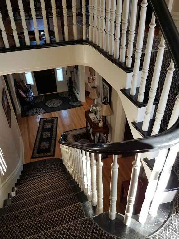 Quartermain House Bed & Breakfast Fredericton Exterior foto